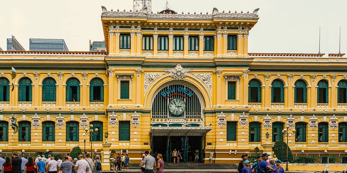 "Saigon Central Post Office Named Among Top 2 Most