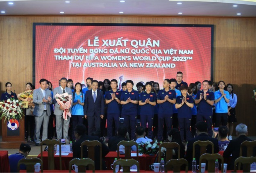 Vietexplorer.com - Farewell Ceremony for Female Footballers Ahead of ...