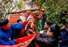 Vietnamese Tet 2026: A Street Festival Celebrating Hanoi’s Timeless Spring Traditions